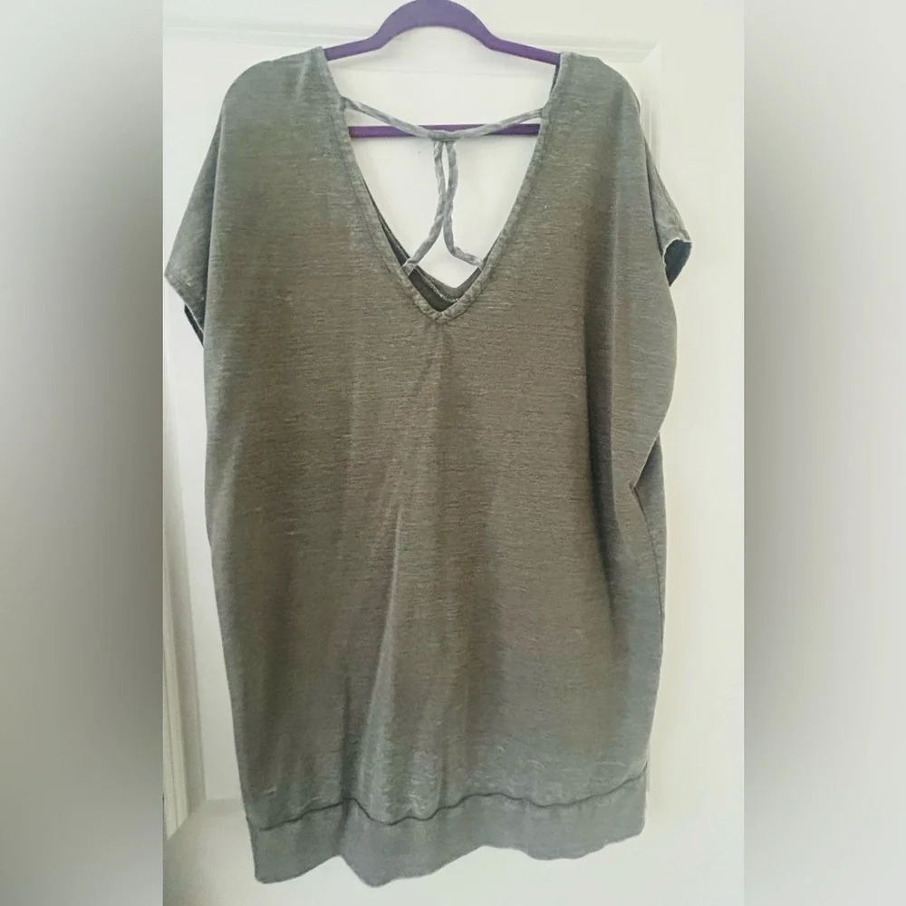 Express Dress - Picture 2 of 3